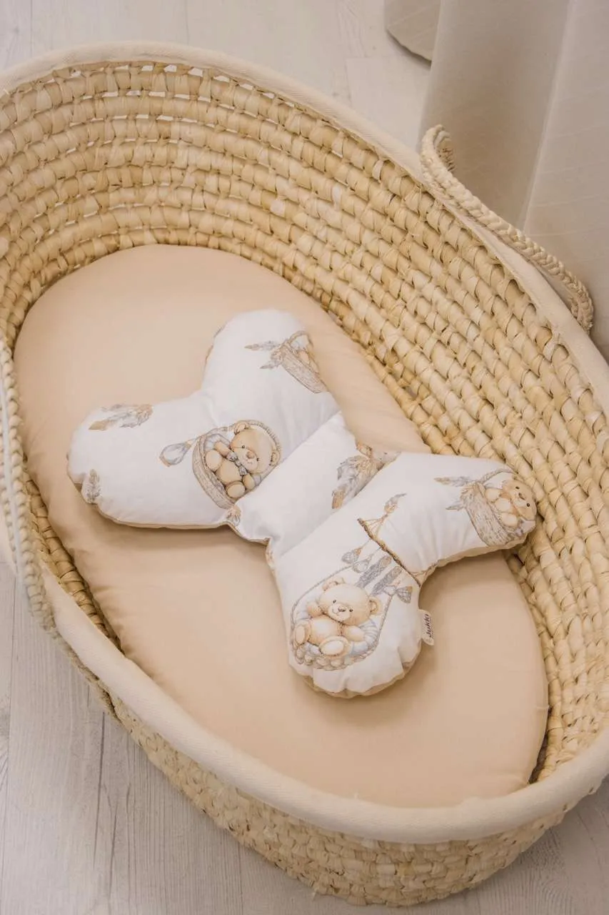 Boho Bears & Cappuccino Soft Velvet Schmetterlingskissen